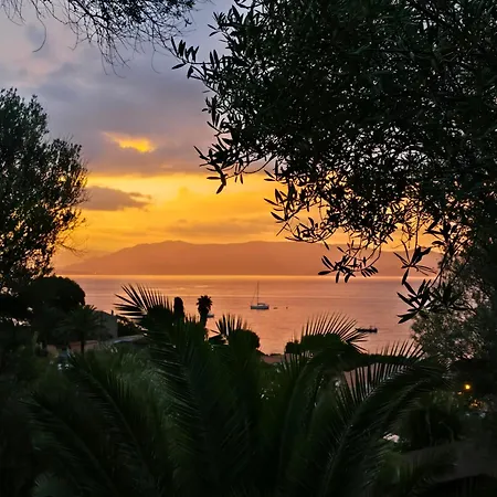 Hotell Mare E Monti 3*